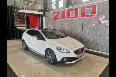 BUY VOLVO V40 2013 CC T5 ELITE GEARTRONIC AWD, Motor Trader