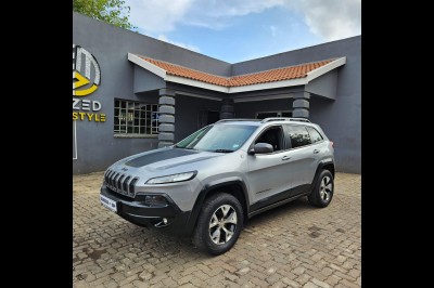 BUY JEEP CHEROKEE 2014 3.2 TRAILHAWK A/T, Motor Trader