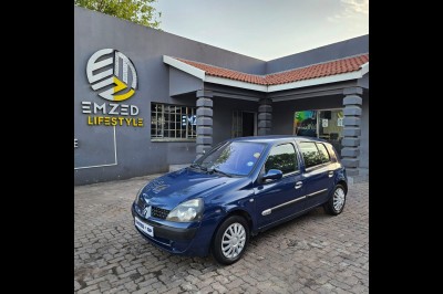 BUY RENAULT CLIO 2001 1.2 EXPRESSION, Motor Trader