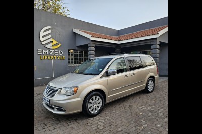 BUY CHRYSLER GRAND VOYAGER 2015 2.8 LIMITED A/T, Motor Trader
