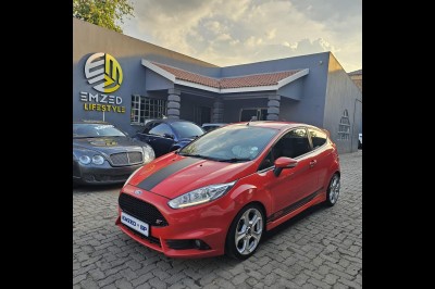 BUY FORD FIESTA 2013, Motor Trader