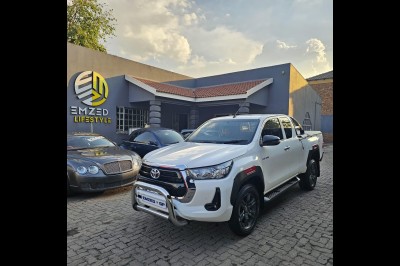 BUY TOYOTA HILUX 2019 2.4 GD-6 SR 4X4 P/U S/C, Motor Trader