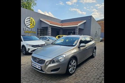 BUY VOLVO V60 2012 T4 EXCEL, Motor Trader